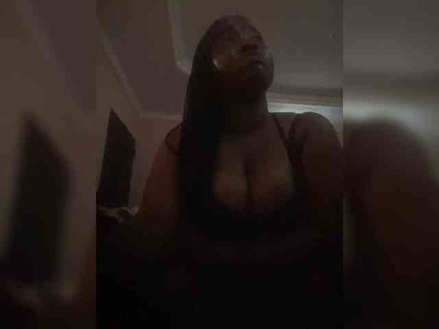 PrettyJade webcam