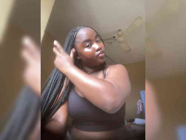 PrettyJade webcam