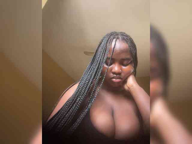 PrettyJade webcam