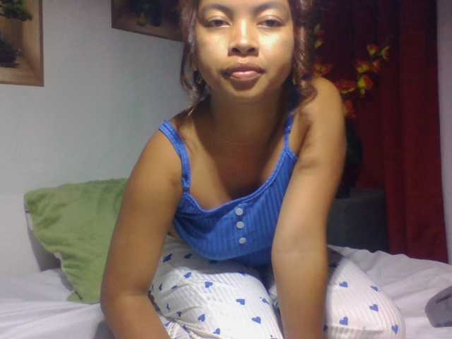 RIKEZ live cam on BongaCams