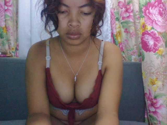 Naomi06 webcam