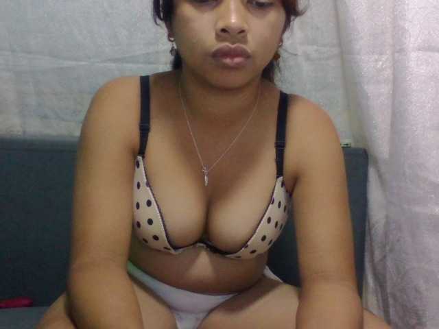 RIKEZ live cam on BongaCams