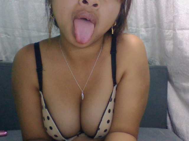 RIKEZ live cam on BongaCams