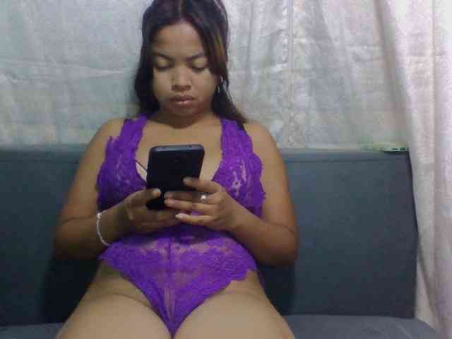 Naomi06