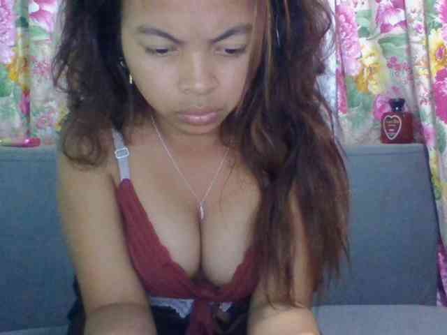 Naomi06 webcam
