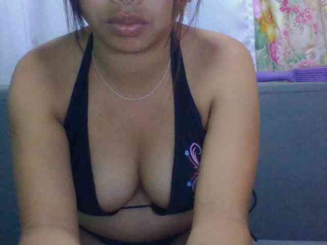 Naomi06 webcam