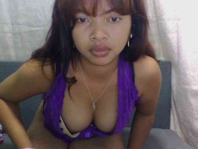 Naomi06 webcam
