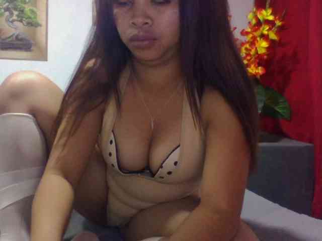 Naomi06 webcam