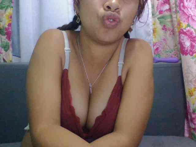 Naomi06 webcam