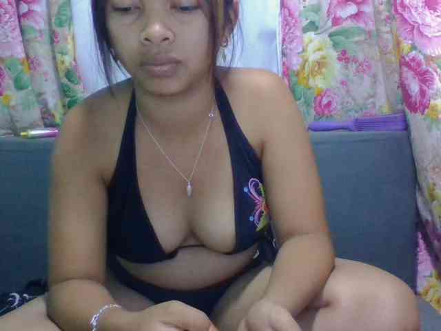Naomi06 webcam