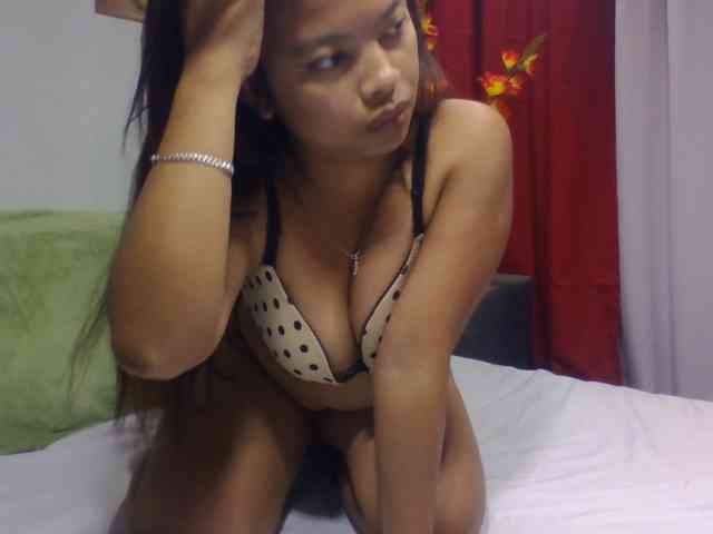 Naomi06 webcam