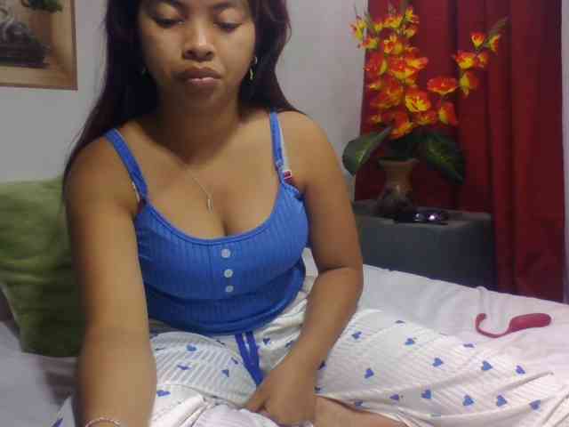 Naomi06 webcam