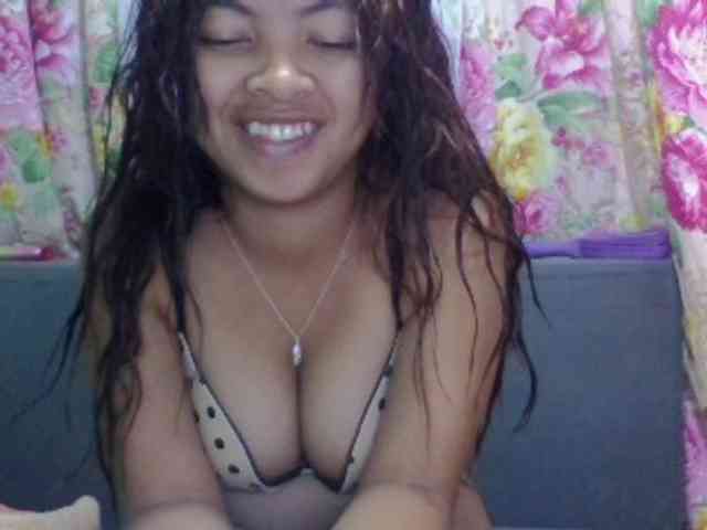 Naomi06 webcam