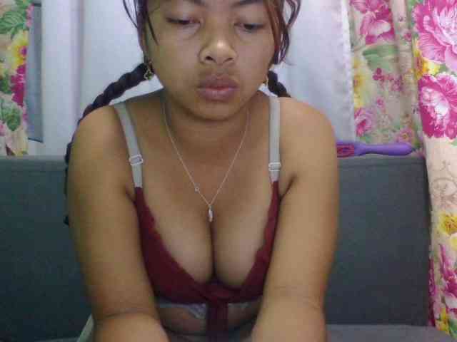 Naomi06 webcam