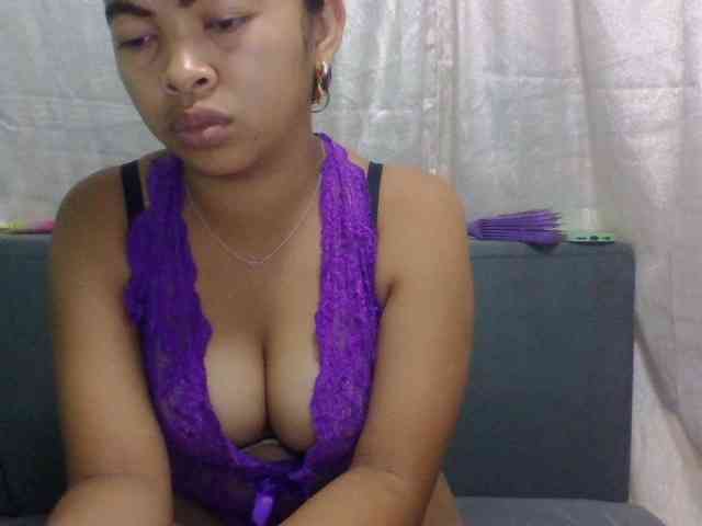 Naomi06 webcam