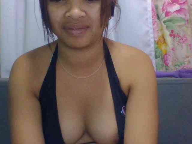 Naomi06 webcam