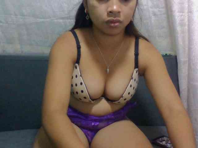 Naomi06 webcam