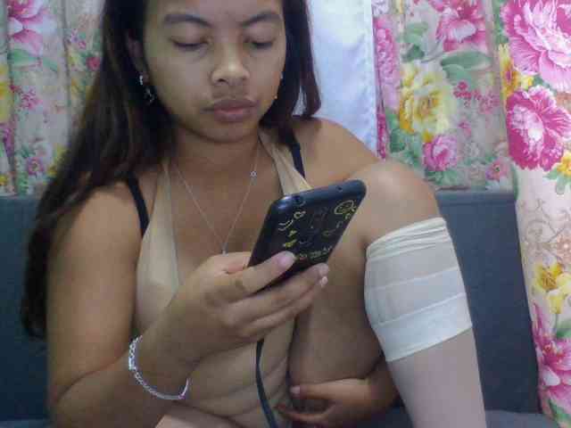 Naomi06 webcam