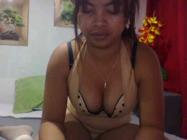 Naomi06 webcam