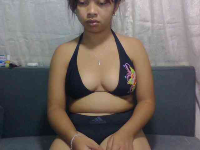 Naomi06 webcam