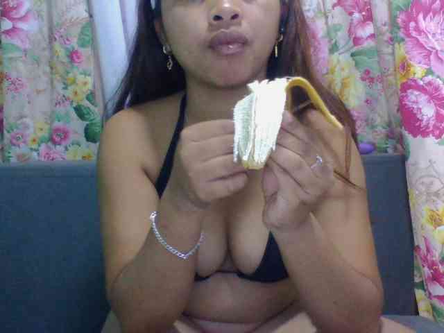 Naomi06 webcam