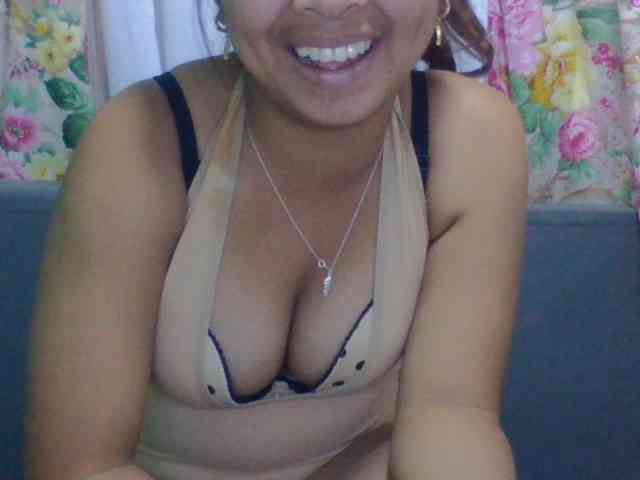 Naomi06 webcam