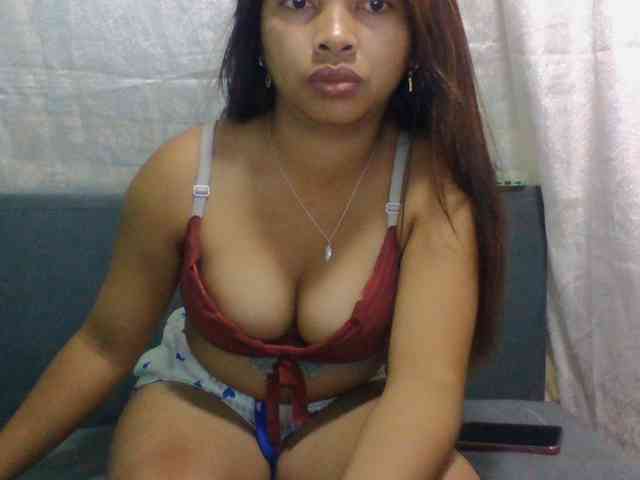 Naomi06 webcam