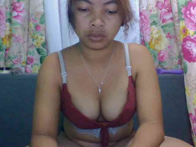 Naomi06 webcam