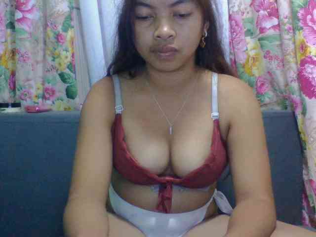 Naomi06 webcam