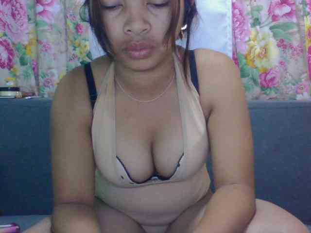 Naomi06 webcam