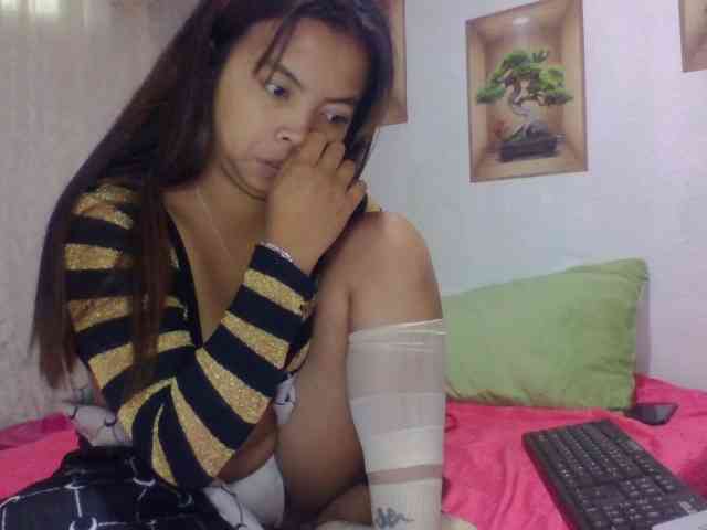 Naomi06 webcam