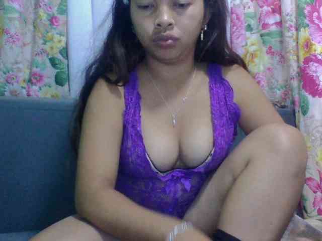 Naomi06 webcam