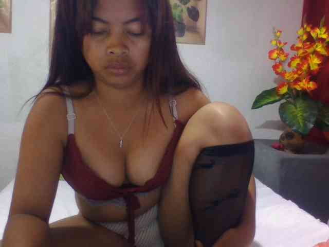 Naomi06 webcam