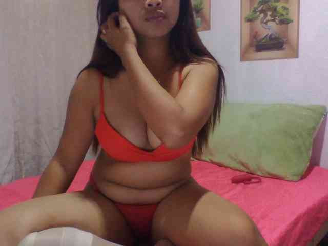 Naomi06 webcam