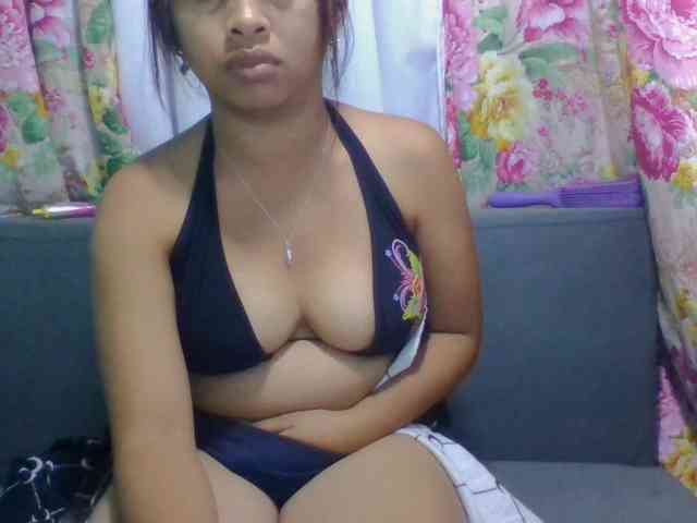 Naomi06 webcam