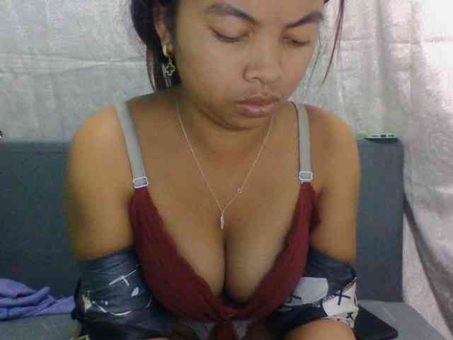 Naomi06 webcam