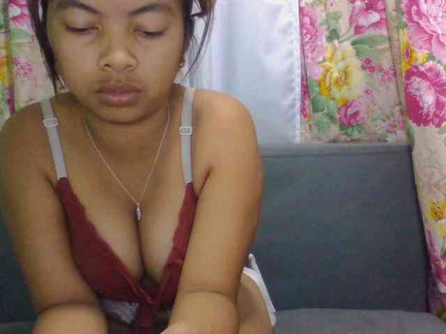 Naomi06 webcam