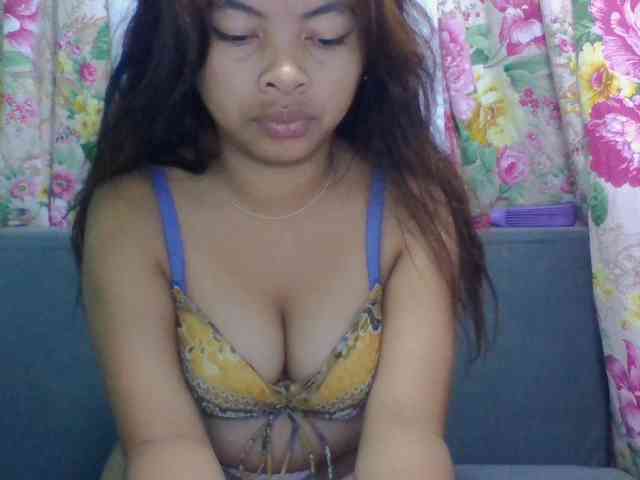 Naomi06 webcam