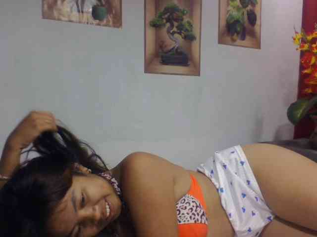 Naomi06 webcam