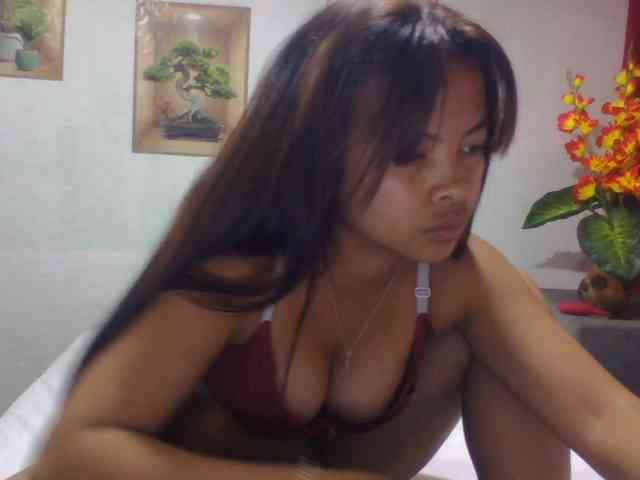Naomi06 webcam