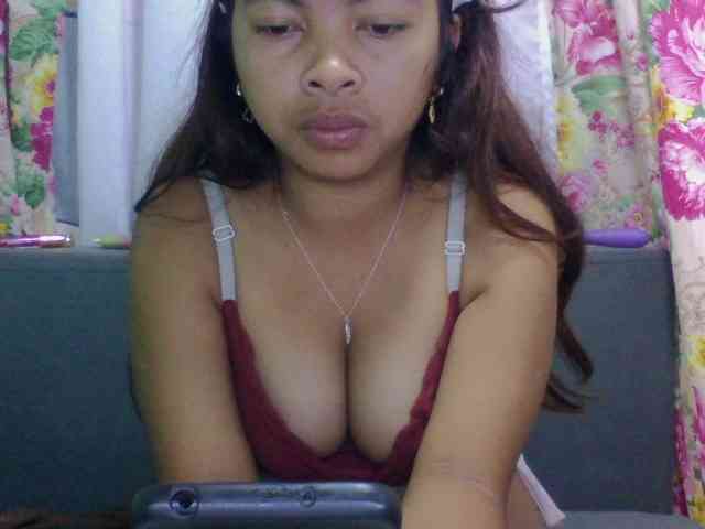 Naomi06 webcam