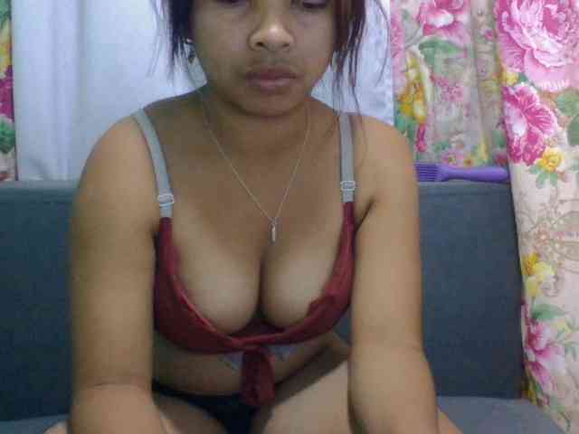 Naomi06 webcam