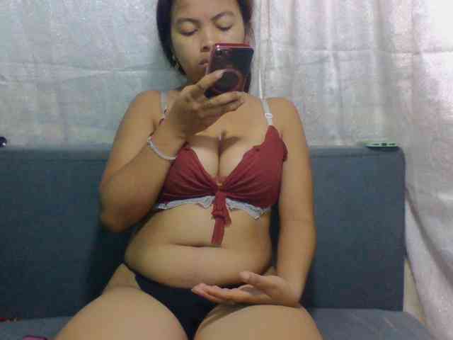 Naomi06 webcam