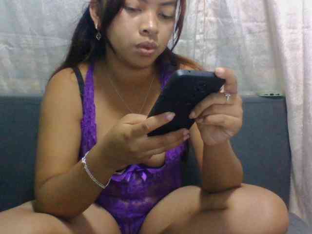 Naomi06 webcam