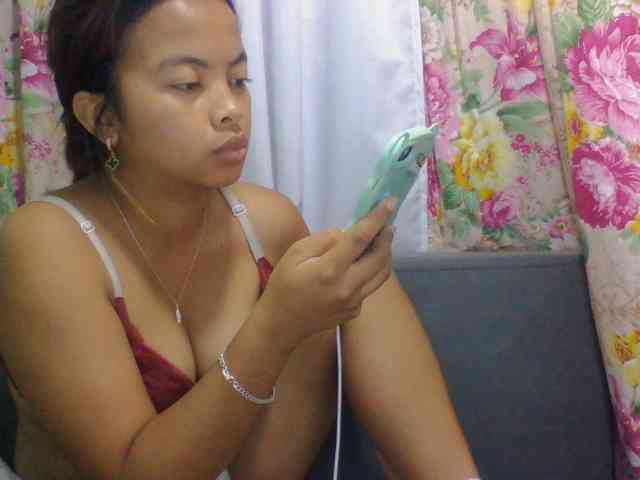Naomi06 webcam