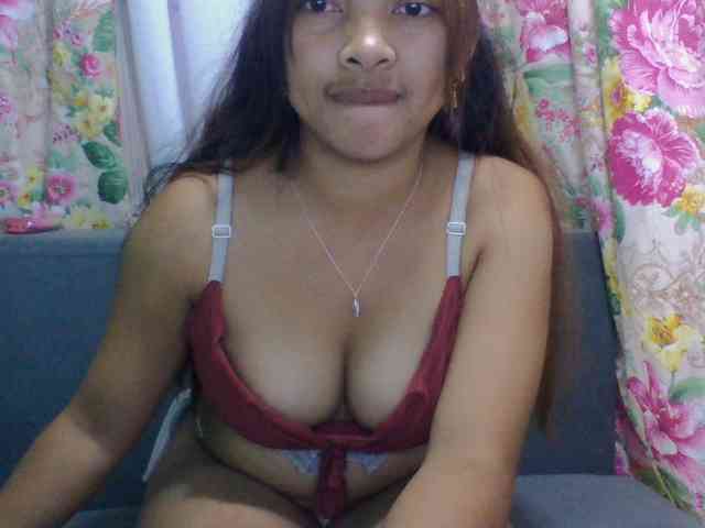 Naomi06 webcam