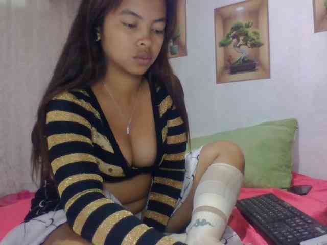 Naomi06 webcam