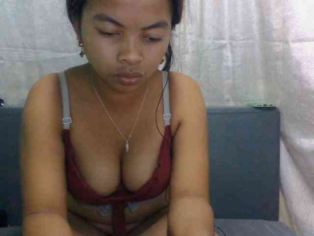 Naomi06 webcam