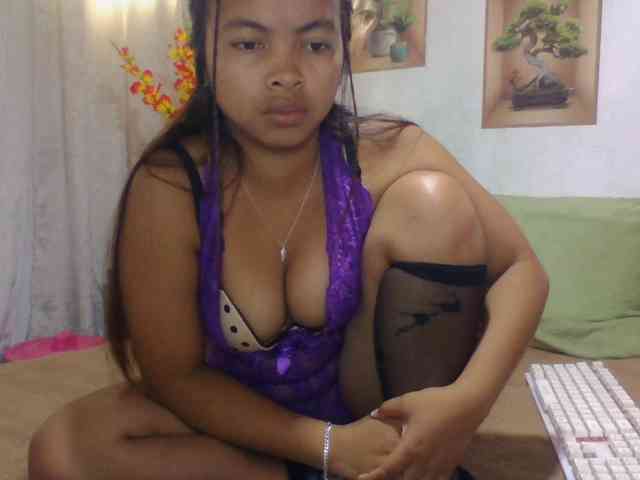 Naomi06 webcam