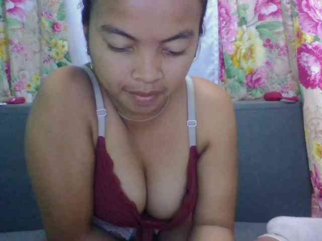 Naomi06 webcam